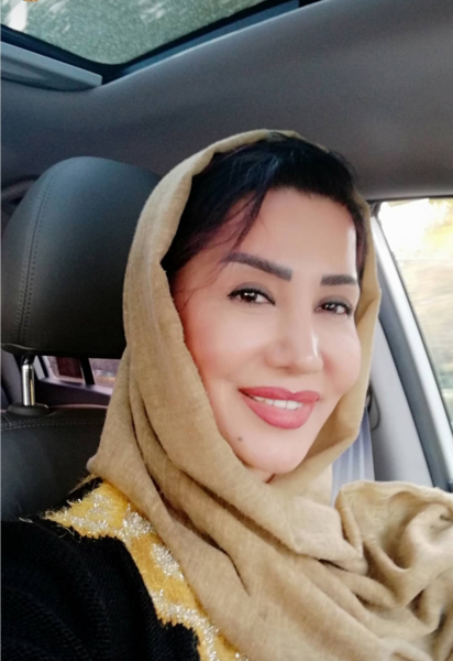 عکس مجری زن شبکه خبر که پناهنده شد