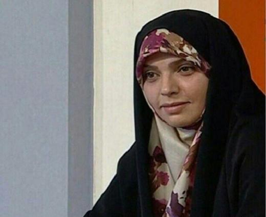 عکس مجری زن به خانه برمیگردیم