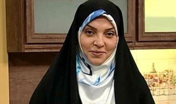 عکس مجری زن به خانه برمیگردیم