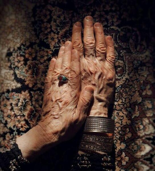 عکس فیک گل تو ماشین
