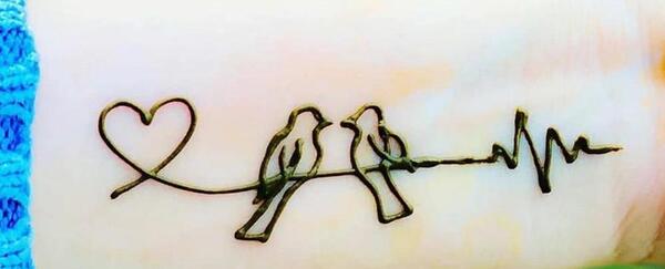 عکس حنا روی دست دخترانه ساده