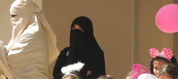 عکس دختر با حجاب نقاب