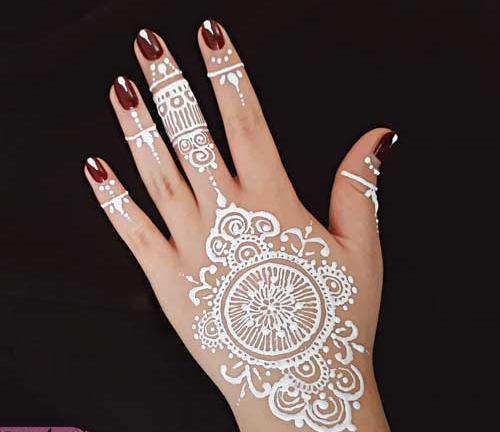 عکس حنا روی دست ساده و شیک