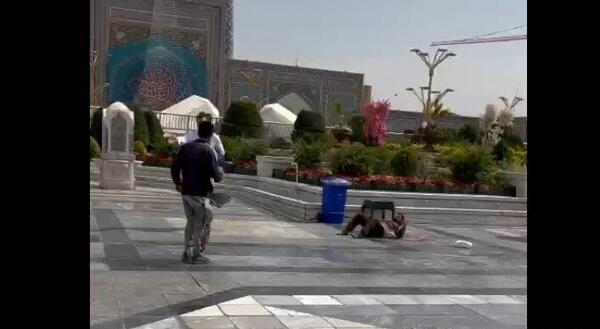 عکس ضارب حرم امام رضا با سردار سلیمانی