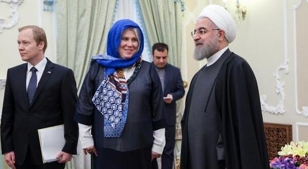 عکس ظریف با حجاب