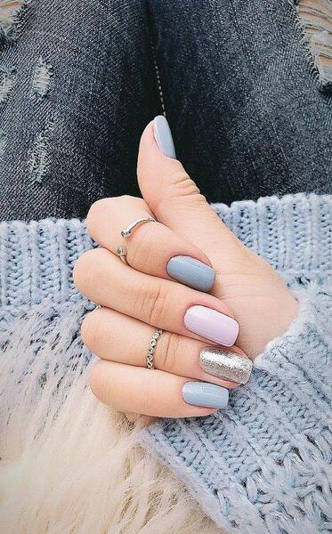 عکس طراحی ناخن ابی