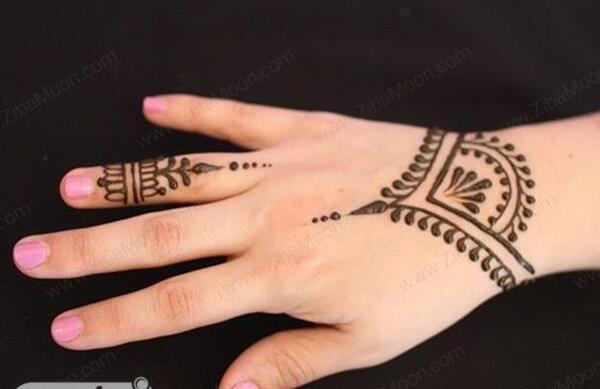 عکس حنا هندی روی دست ساده