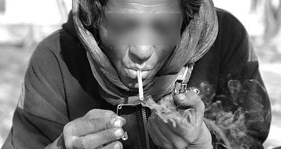 عکس زن معتاد