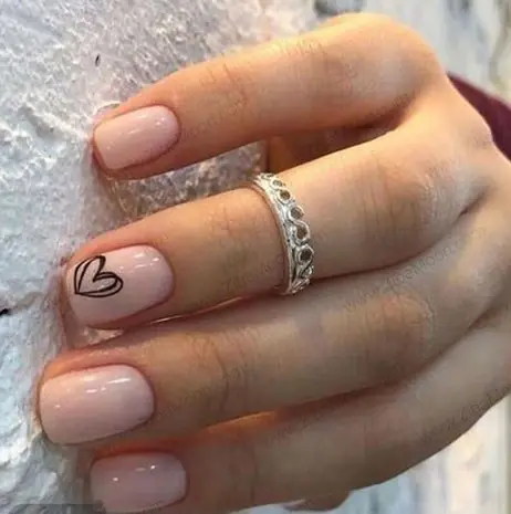 عکس ژلیش ناخن هلویی