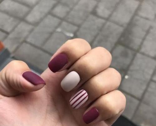 عکس طراحی ناخن شیک و ساده