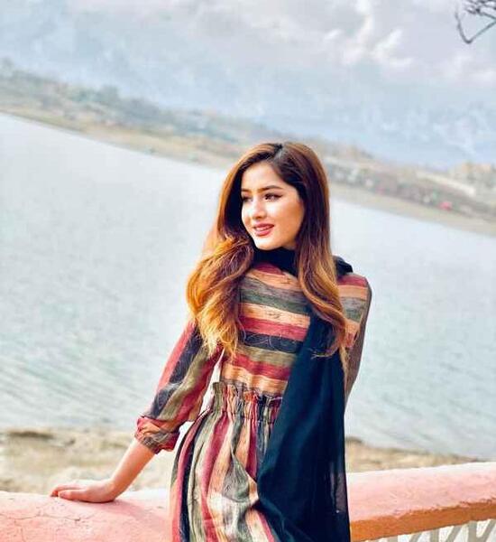 عکس دختر افغانی ساده ۱۶ ساله