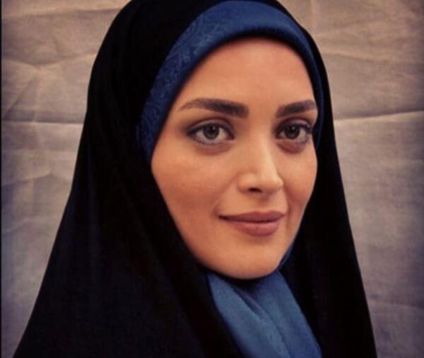 عکس با حجاب بهنوش طباطبایی