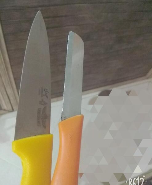 عکس چاقو فیک