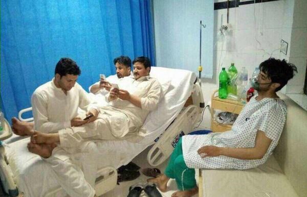 عکس خنده دار همراه بیمار