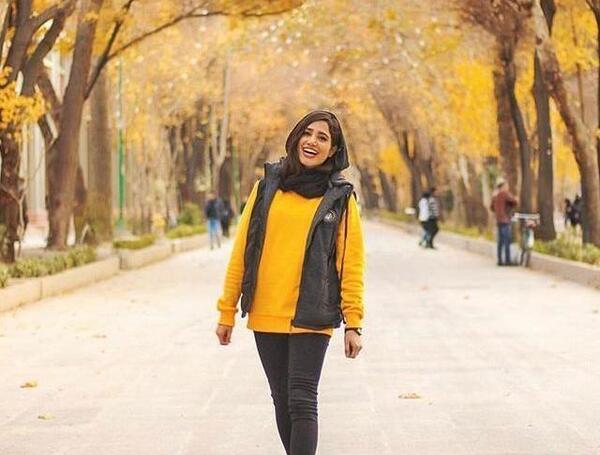 عکس ژست دخترانه در پارک