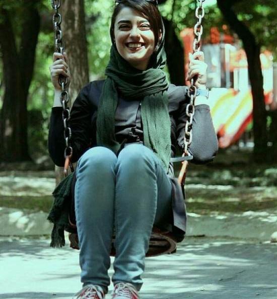 عکس ژست دخترانه در پارک