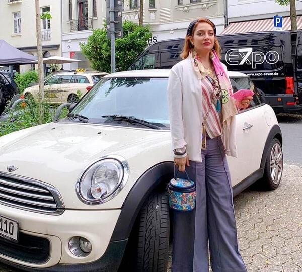 عکس جالب مهناز افشار در دوران بلوغ