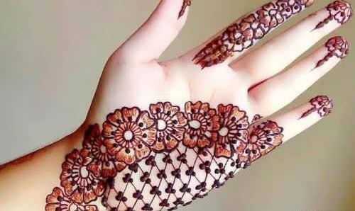 عکس حنا روی کف دست ساده