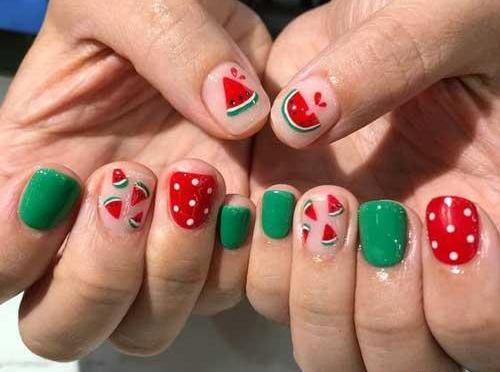 عکس طرح ناخن برای شب یلدا