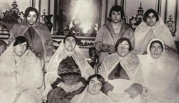 عکس لباس زنان دوره قاجار