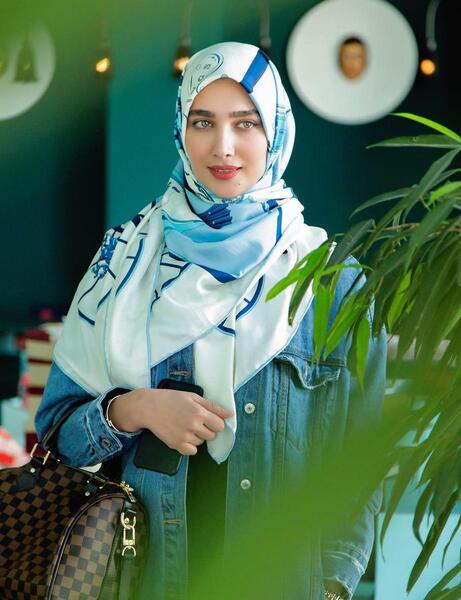 عکس دختر با حجاب بدون چادر