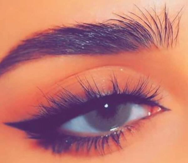 عکس دختر چشم سیاه