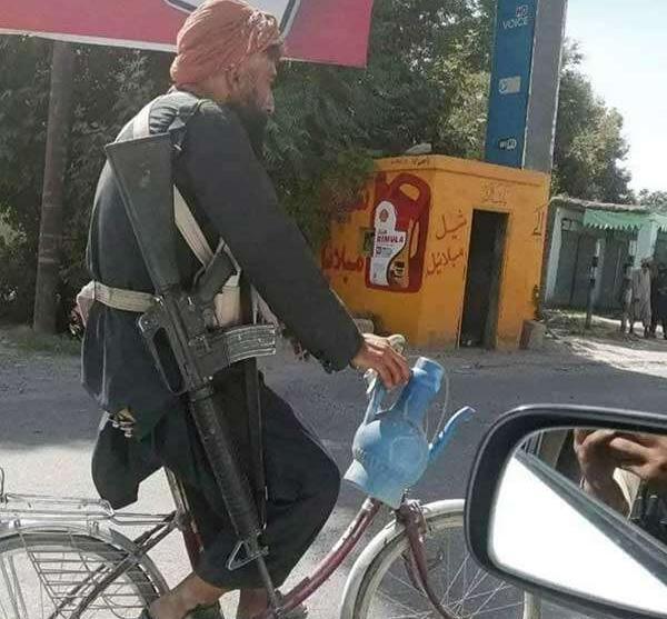عکس مسخره طالبان