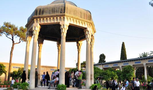 عکس آرامگاه حافظ نقاشی