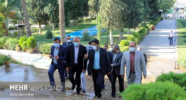 عکس آرامگاه حافظ نقاشی