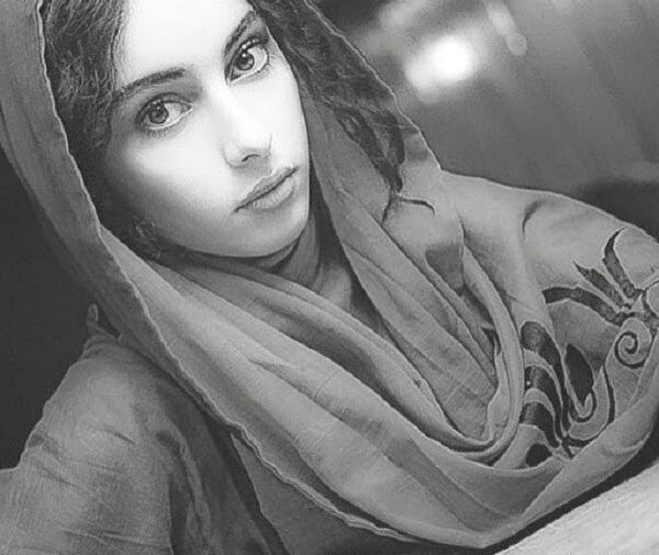 عکس سیاه سفید زن