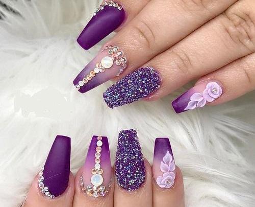 عکس طراحی ناخن رنگ بنفش