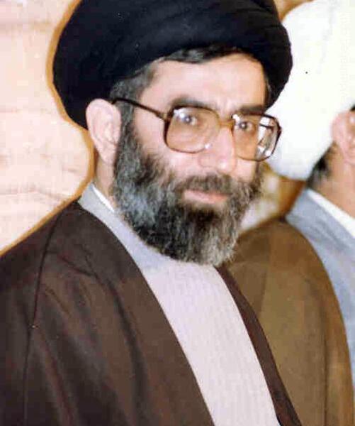عکسهای رهبر انقلاب در جبهه