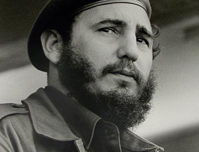 عکس رهبر انقلاب کوبا