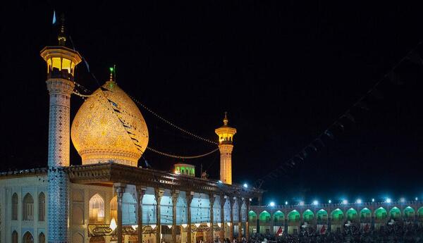 عکس بیرون شاهچراغ