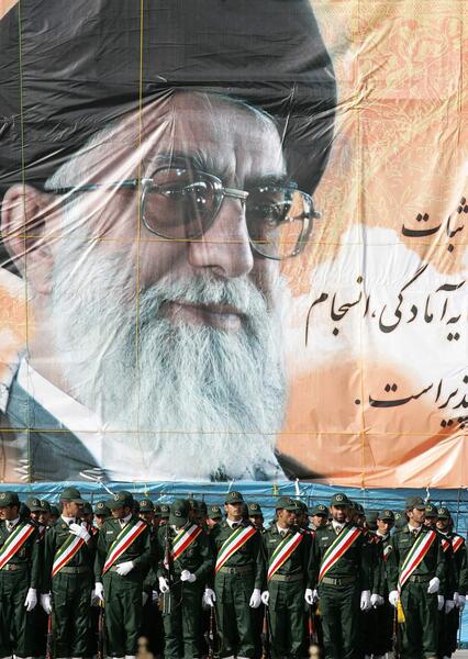 فیلم عکس رهبر انقلاب