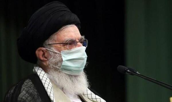 عکس رهبر انقلاب و امام خمینی