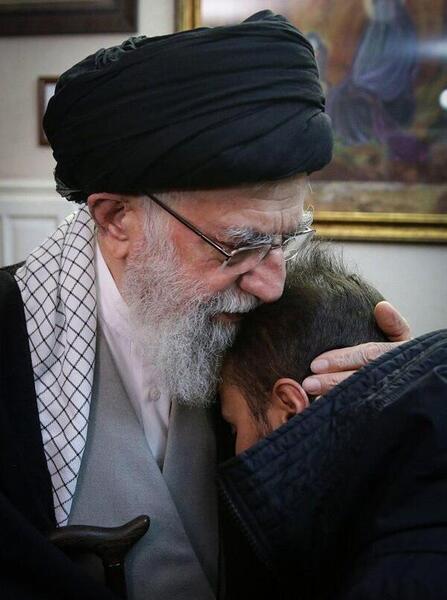 عکس تصاویر رهبر انقلاب و حاج قاسم سلیمانی