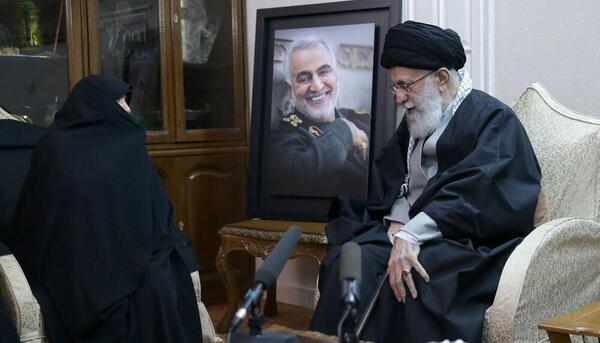 عکس تصاویر رهبر انقلاب و حاج قاسم سلیمانی