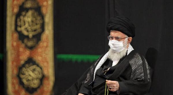 عکس رهبر انقلاب بدون عصا