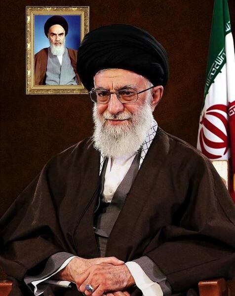 عکس رهبر انقلاب با پرچم ایران