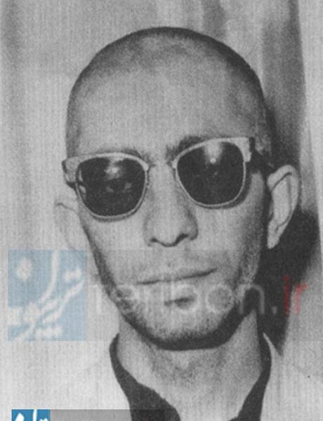 عکس رهبر انقلاب در زندان