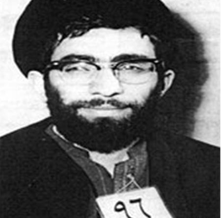 عکس رهبر انقلاب در زندان