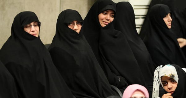 عکس زن رهبر انقلاب
