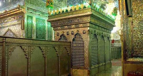 عکس داخل شاهچراغ