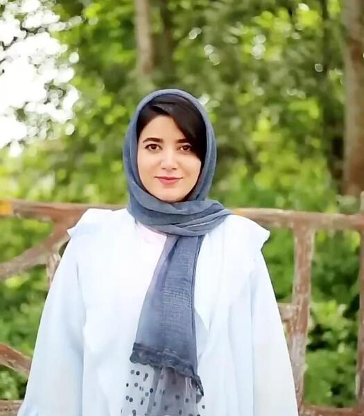 ژست عکس تولد با شال
