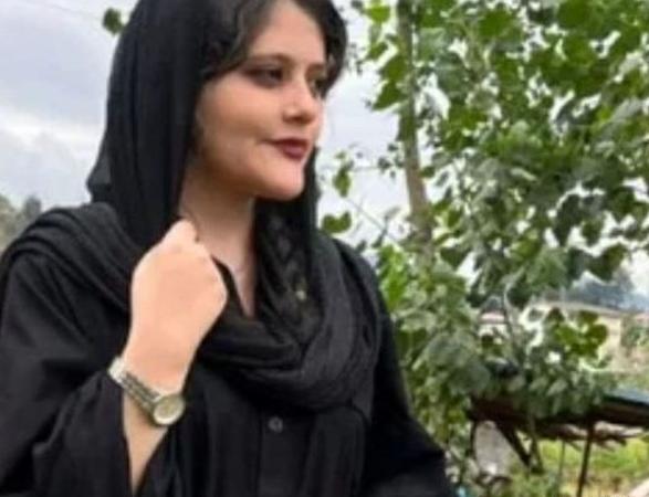 عکس مهسا امینی و گشت ارشاد