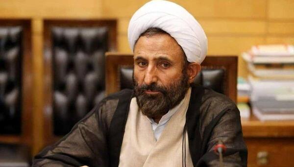 عکس مهسا امینی هنگام گرفتن گشت ارشاد