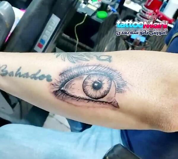 عکس تاتو دست چشم