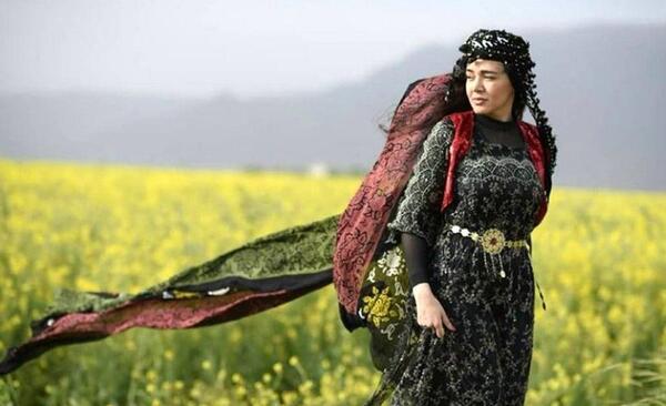 عکس مهسا امینی بالباس نظامی