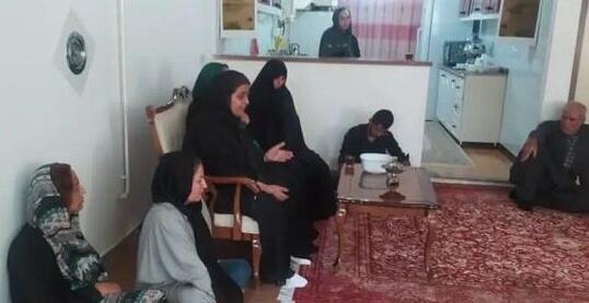 عکس مهسا امینی خانوادش